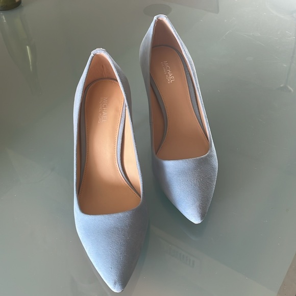Michael Kors Dorothy Flex Pump in Pale Blue - Picture 2 of 5
